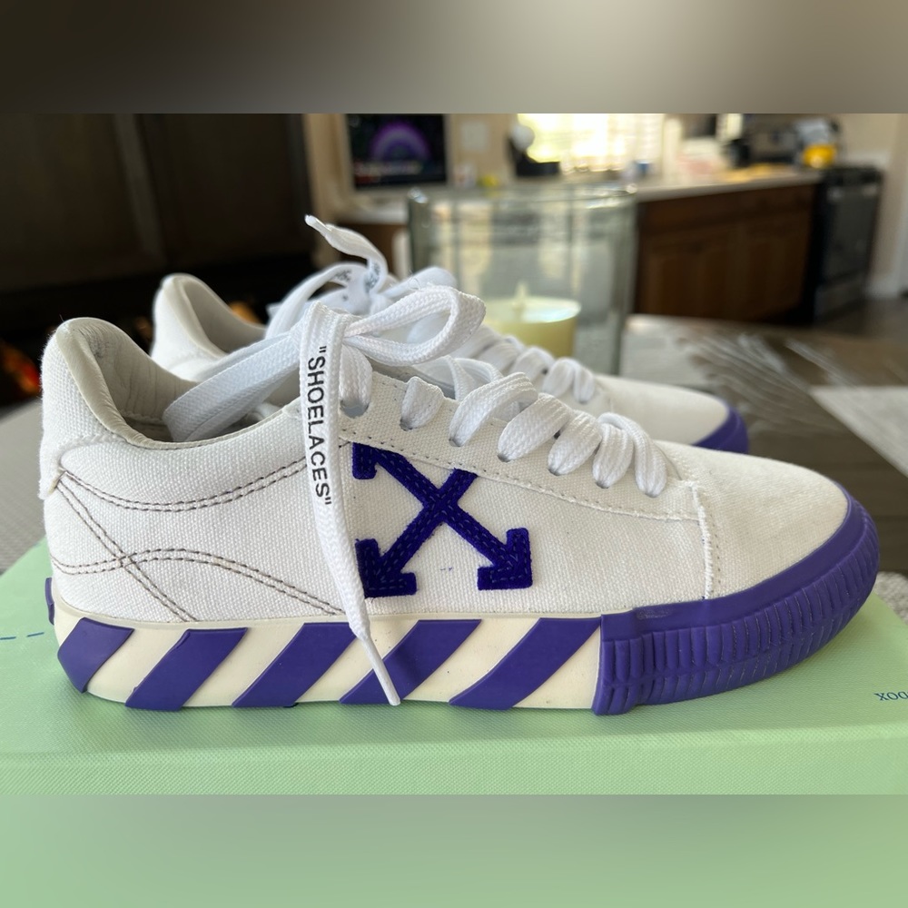 Off White Sneaker